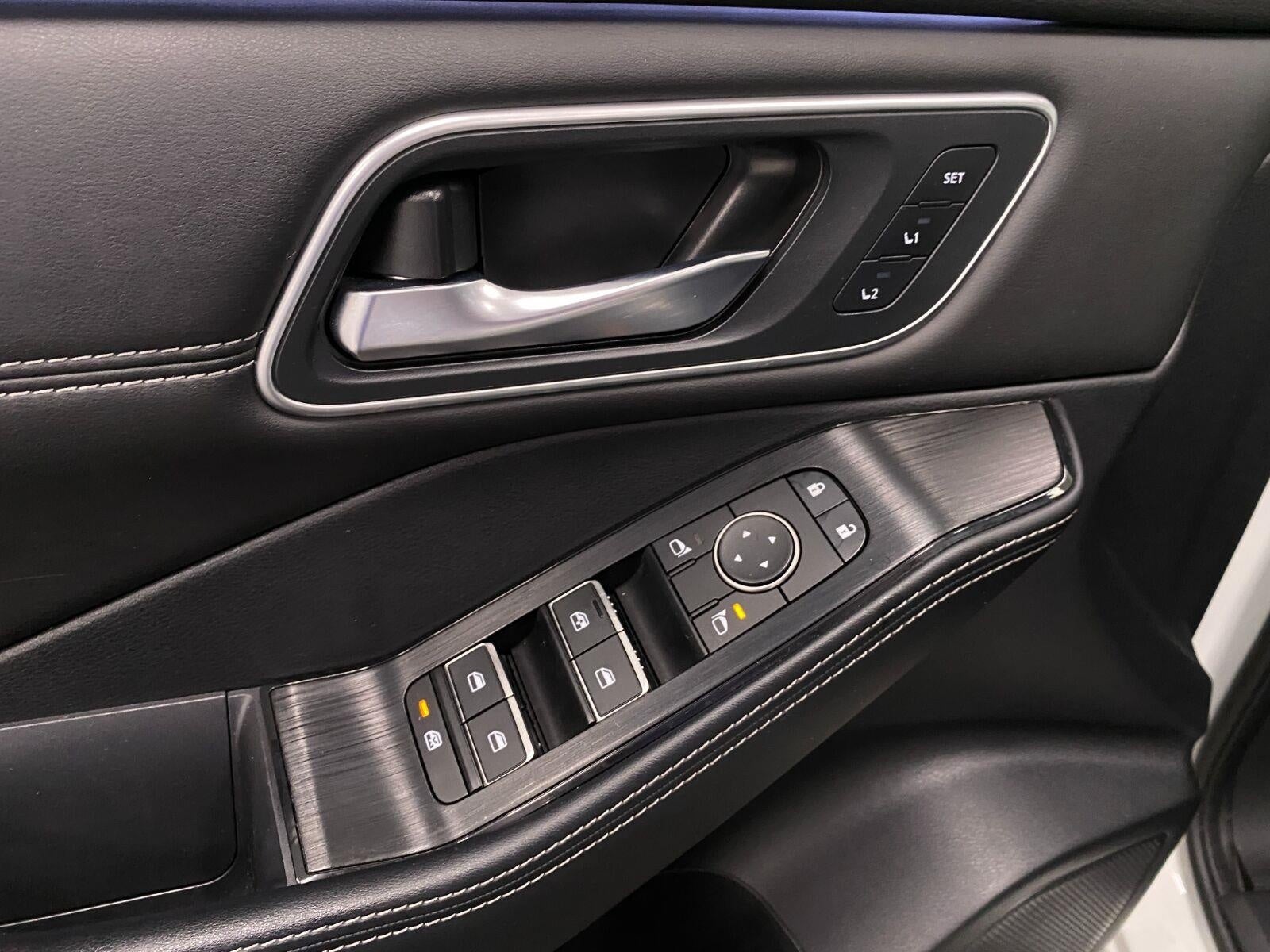 2024 Nissan Rogue AWD Platinum