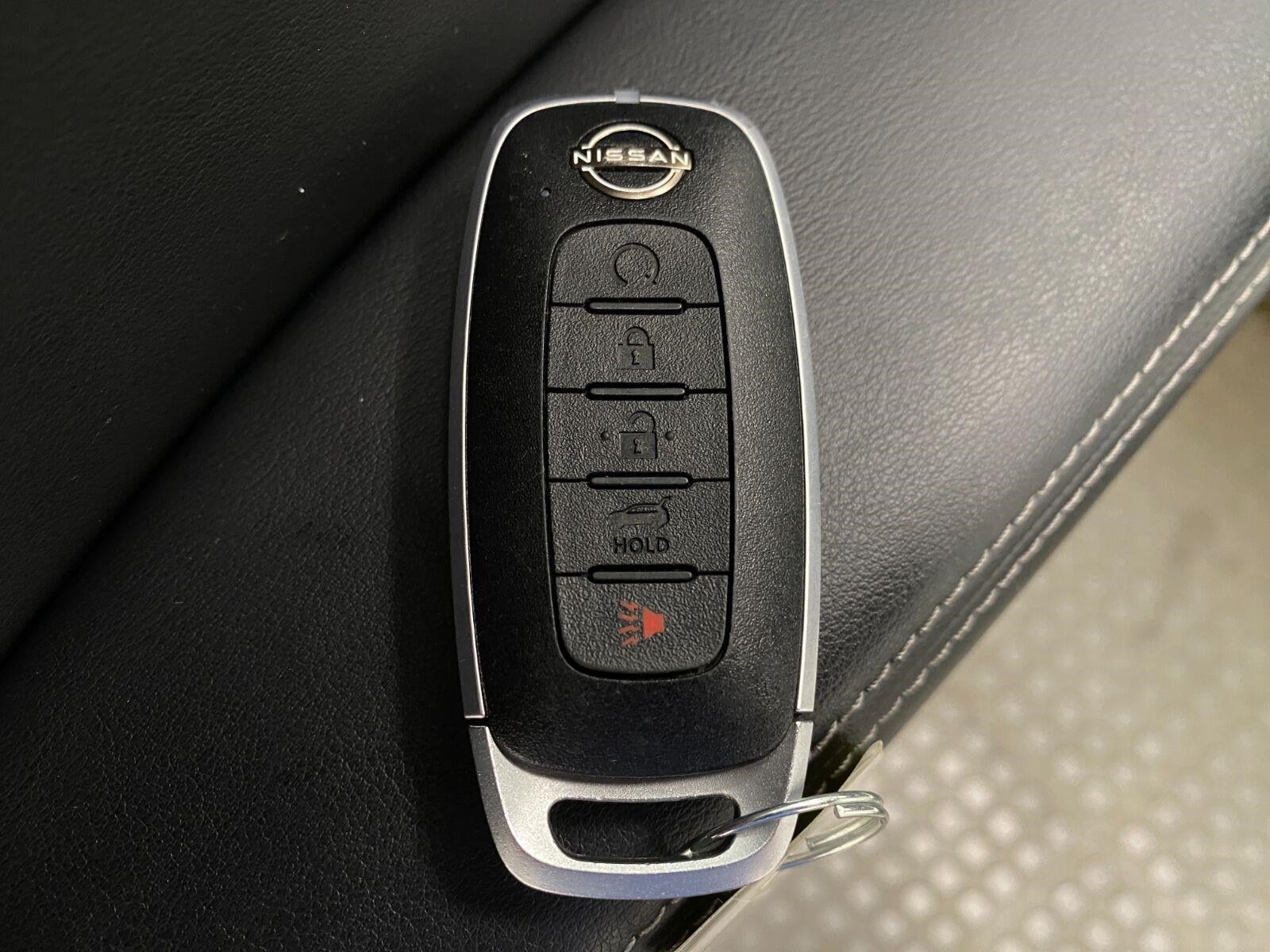 2024 Nissan Rogue AWD Platinum