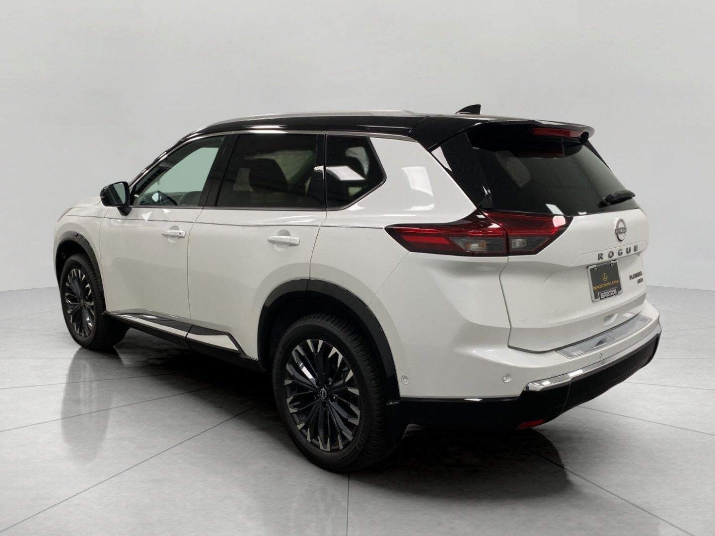2024 Nissan Rogue AWD Platinum