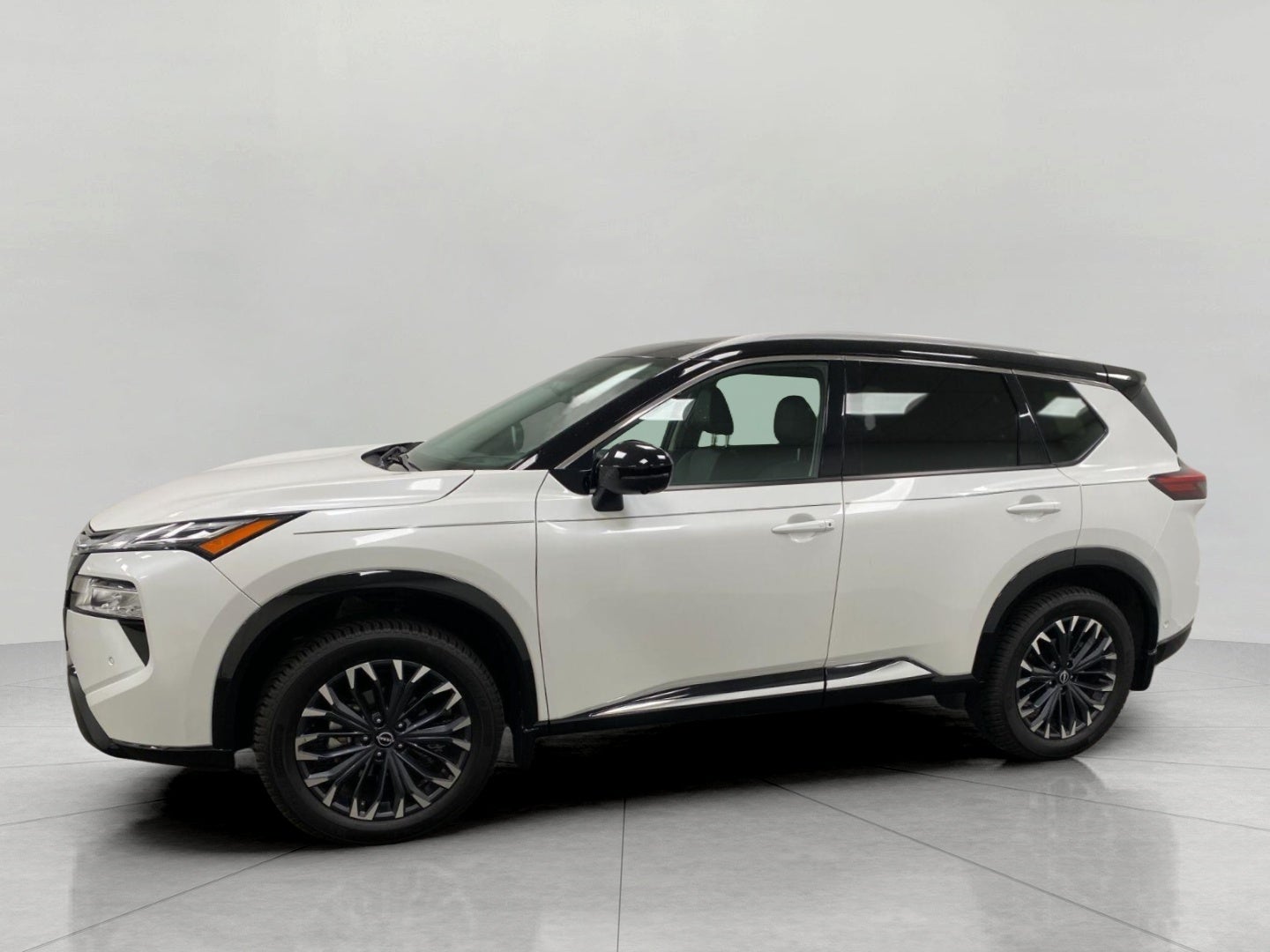 2024 Nissan Rogue AWD Platinum
