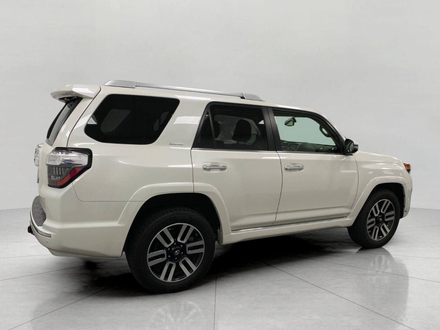 2019 Toyota 4Runner SR5 4WD