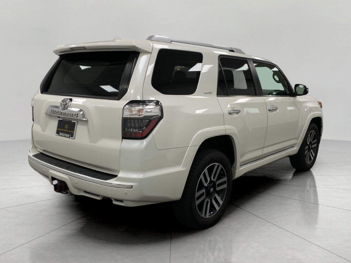 2019 Toyota 4Runner SR5 4WD