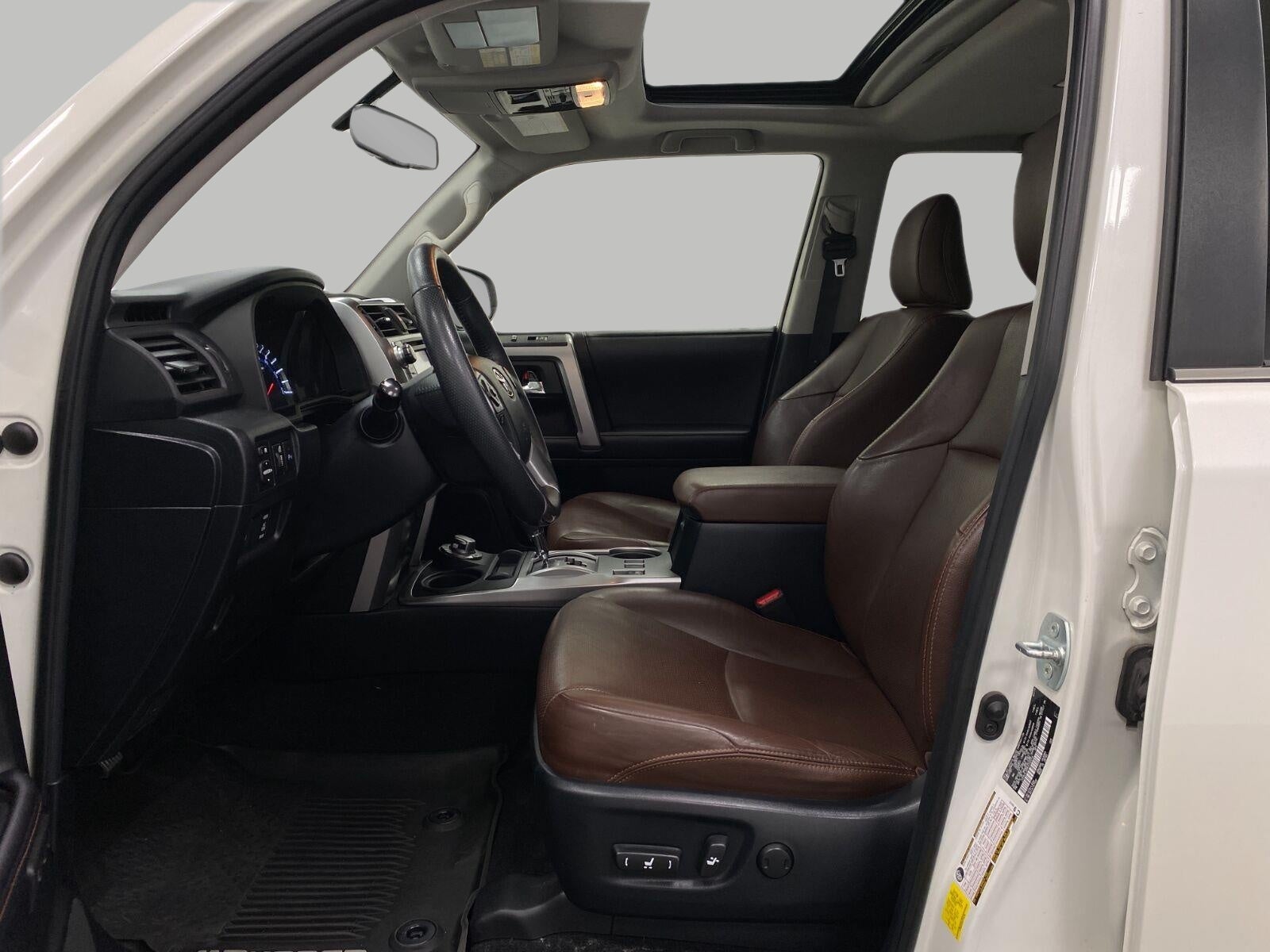 2019 Toyota 4Runner SR5 4WD