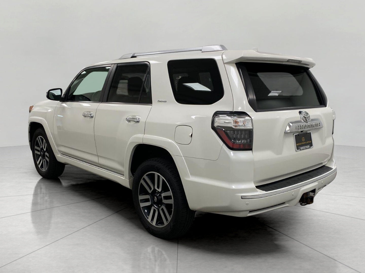 2019 Toyota 4Runner SR5 4WD
