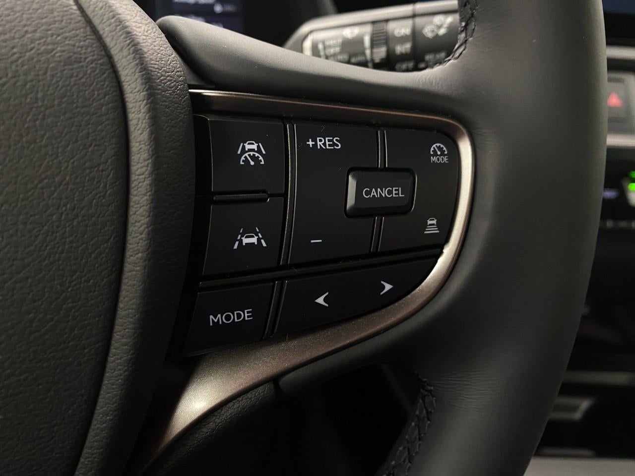 2026 Lexus UX UX 300h Premium AWD