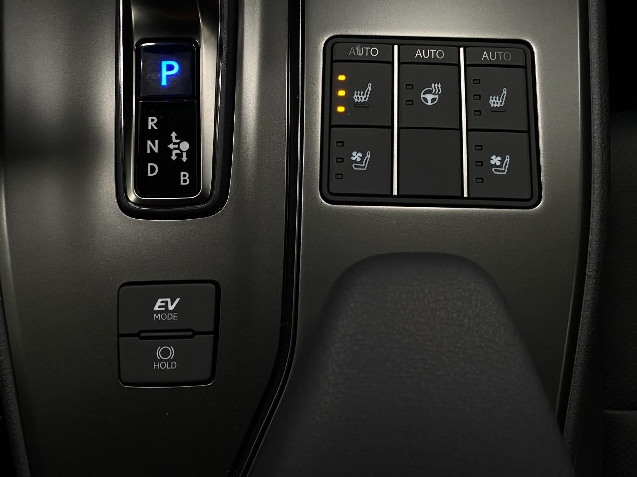 2026 Lexus UX UX 300h Premium AWD