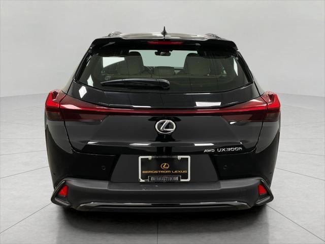 2025 Lexus UX UX 300h F SPORT Design AWD