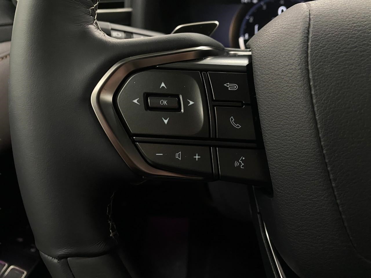 2026 Lexus LX LX 700h Luxury 4WD