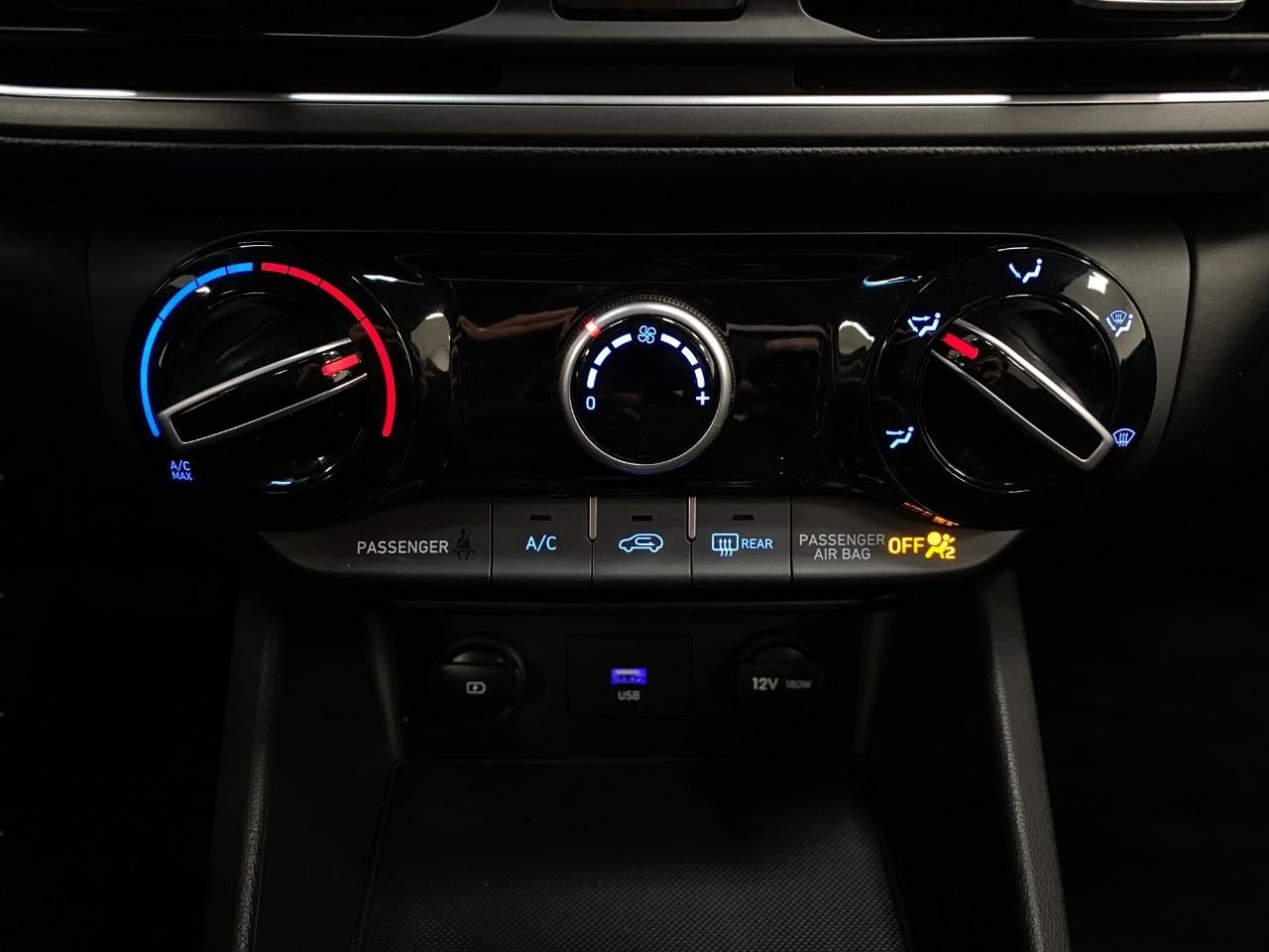 2023 Hyundai Kona SEL Auto FWD