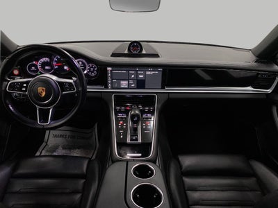 2018 Porsche PANAMERA Base