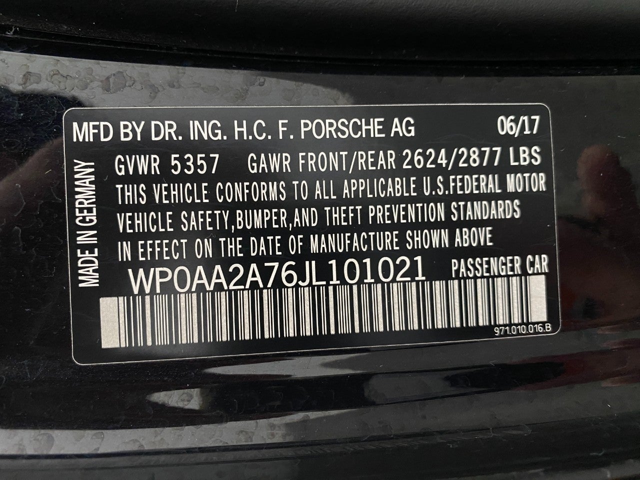 2018 Porsche PANAMERA Base