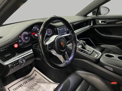 2018 Porsche PANAMERA Base