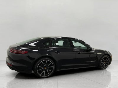 2018 Porsche PANAMERA Base