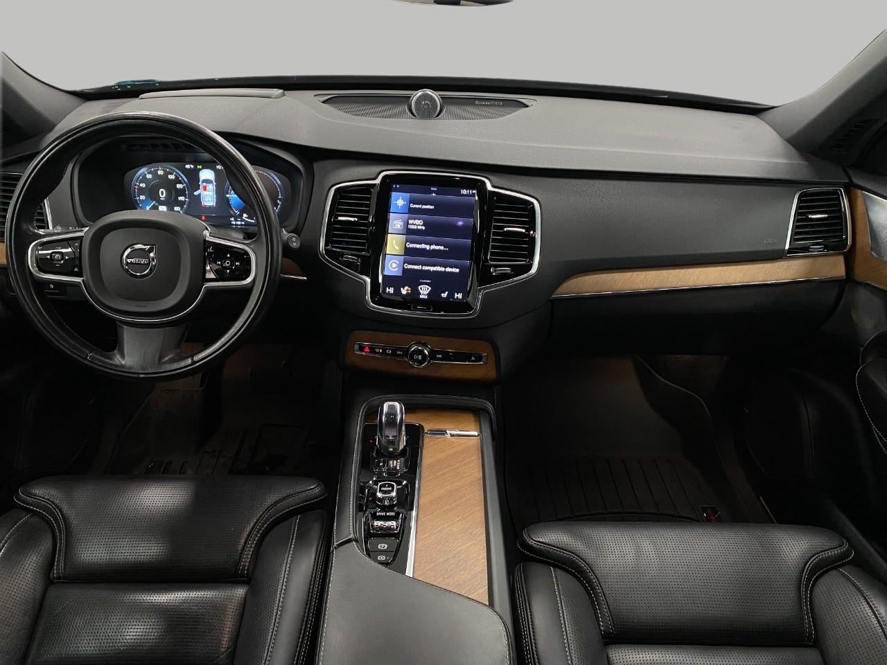 2017 Volvo XC90 T8 eAWD Plug-In Hybrid 7-Passenger Inscription