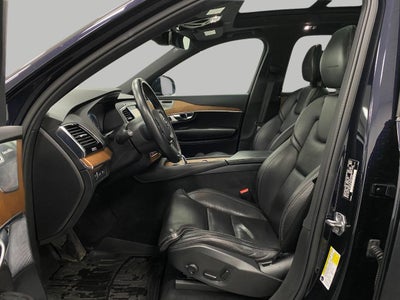 2017 Volvo XC90 T8 eAWD Plug-In Hybrid 7-Passenger Inscription