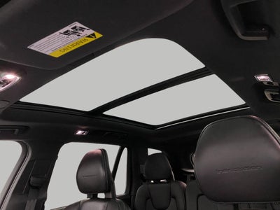 2017 Volvo XC90 T8 eAWD Plug-In Hybrid 7-Passenger Inscription