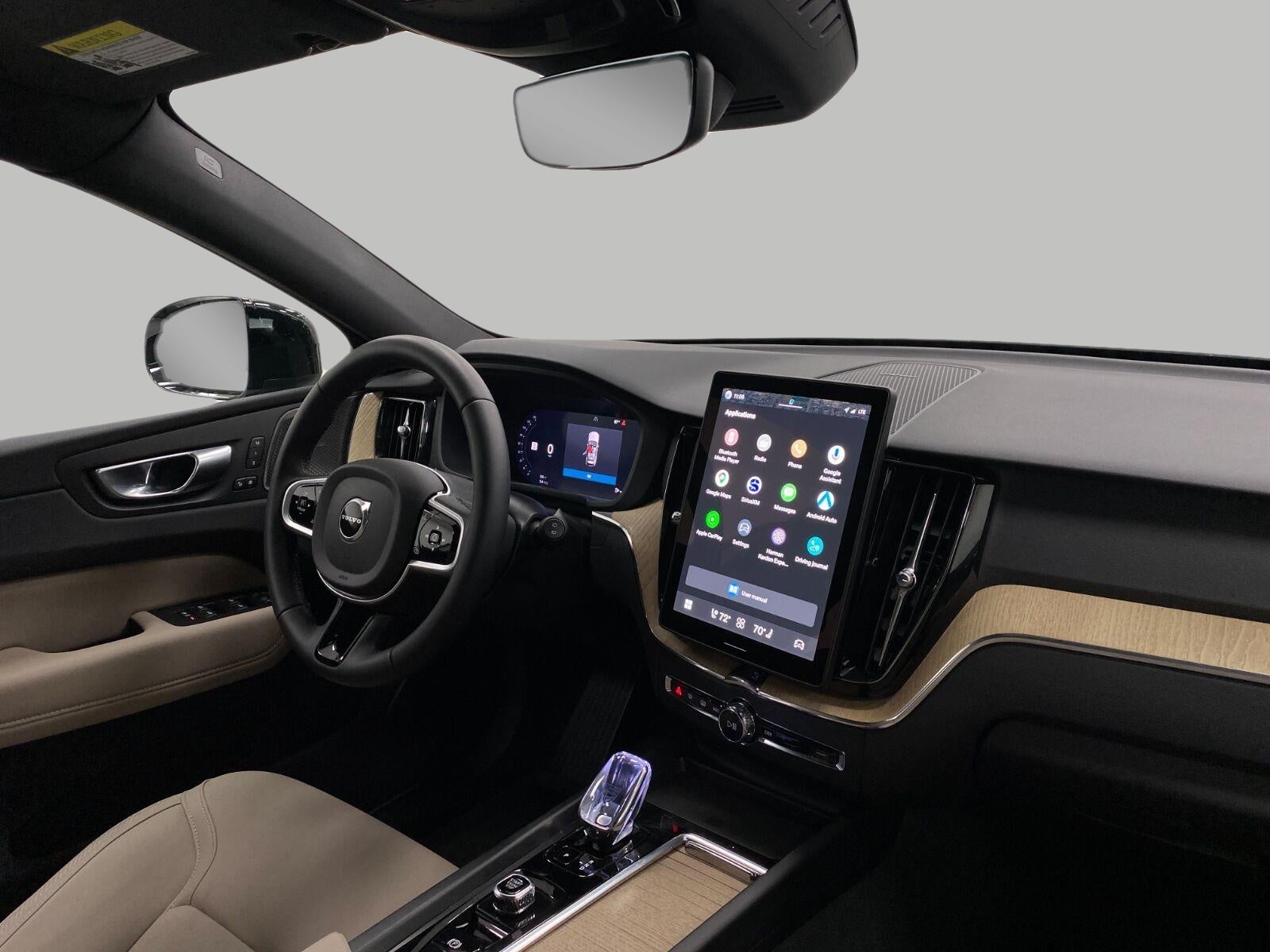 2026 Volvo XC60 B5 AWD Plus