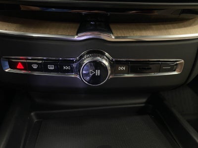 2026 Volvo XC60 B5 AWD Plus