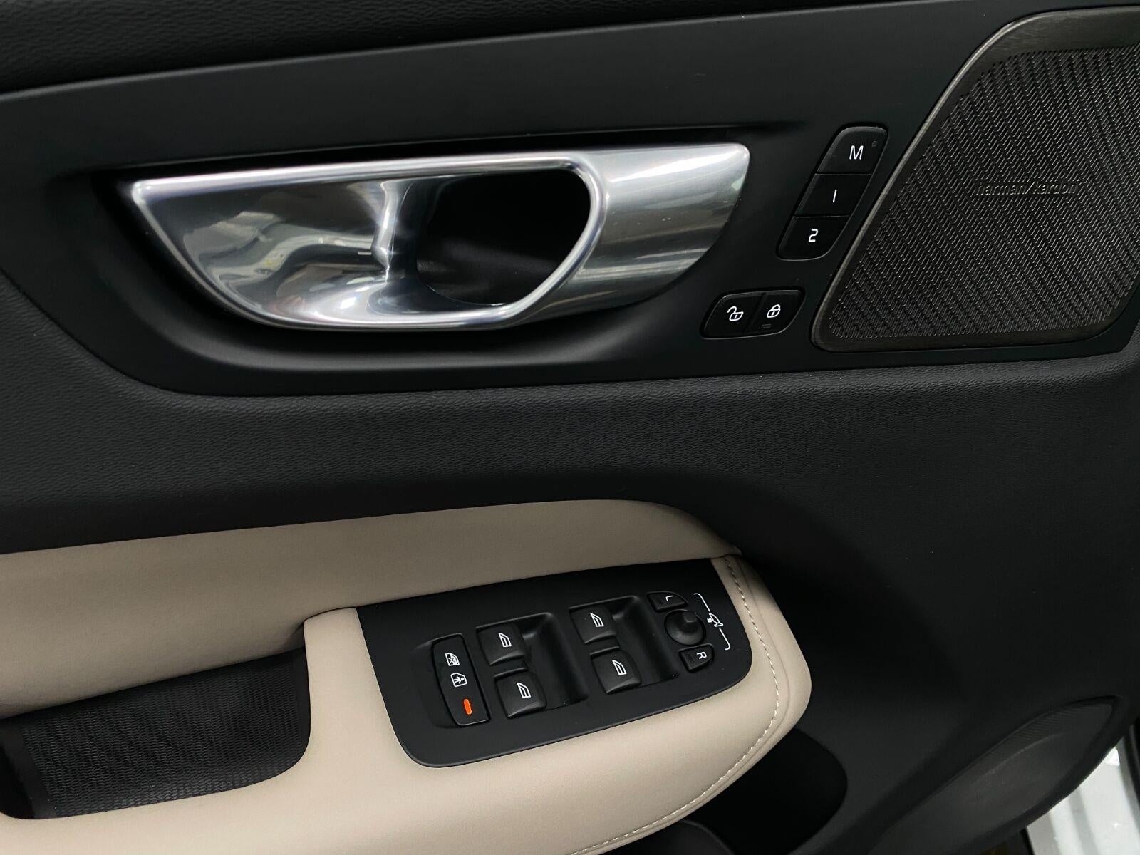 2026 Volvo XC60 B5 AWD Plus