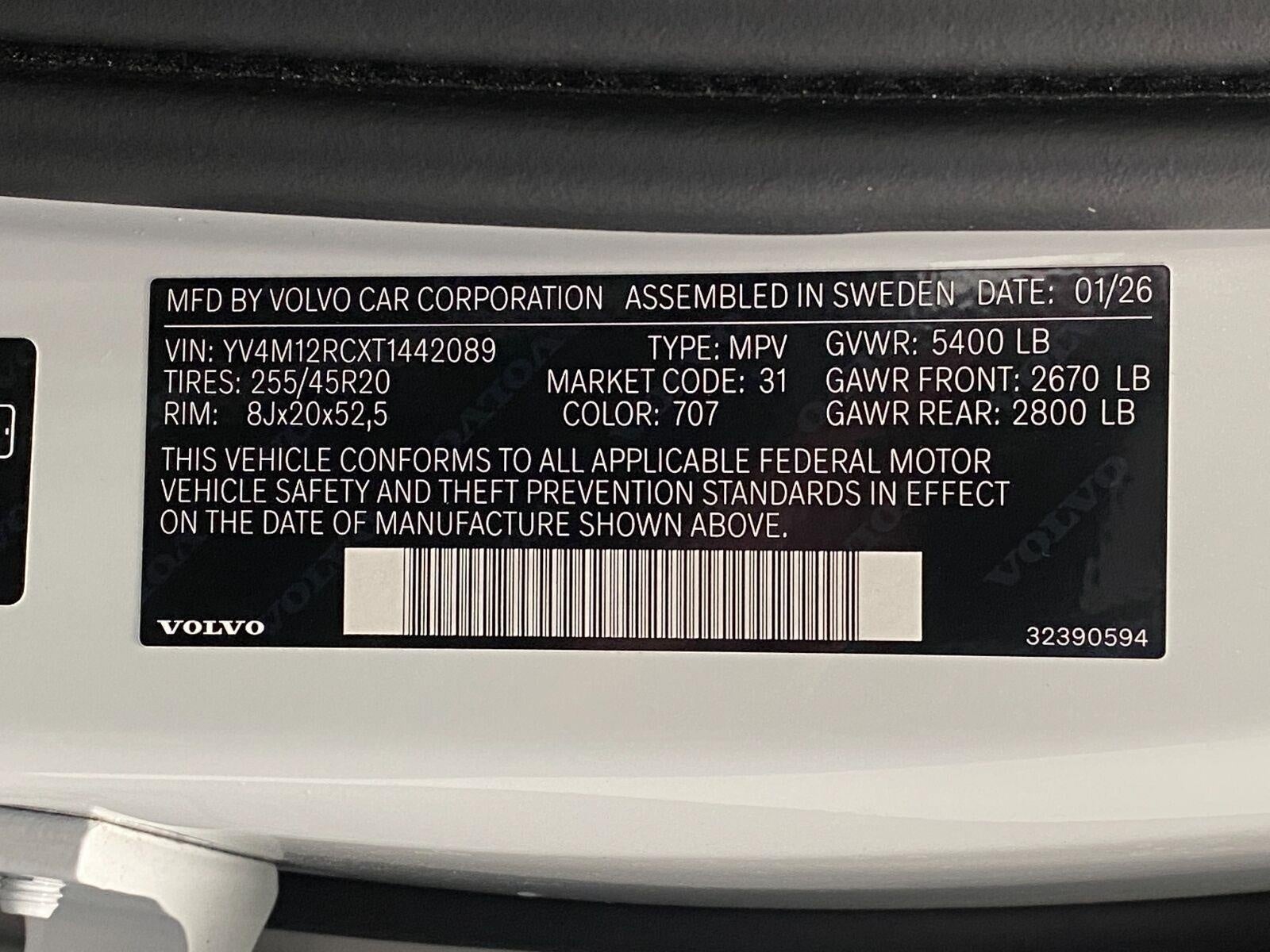 2026 Volvo XC60 B5 AWD Plus