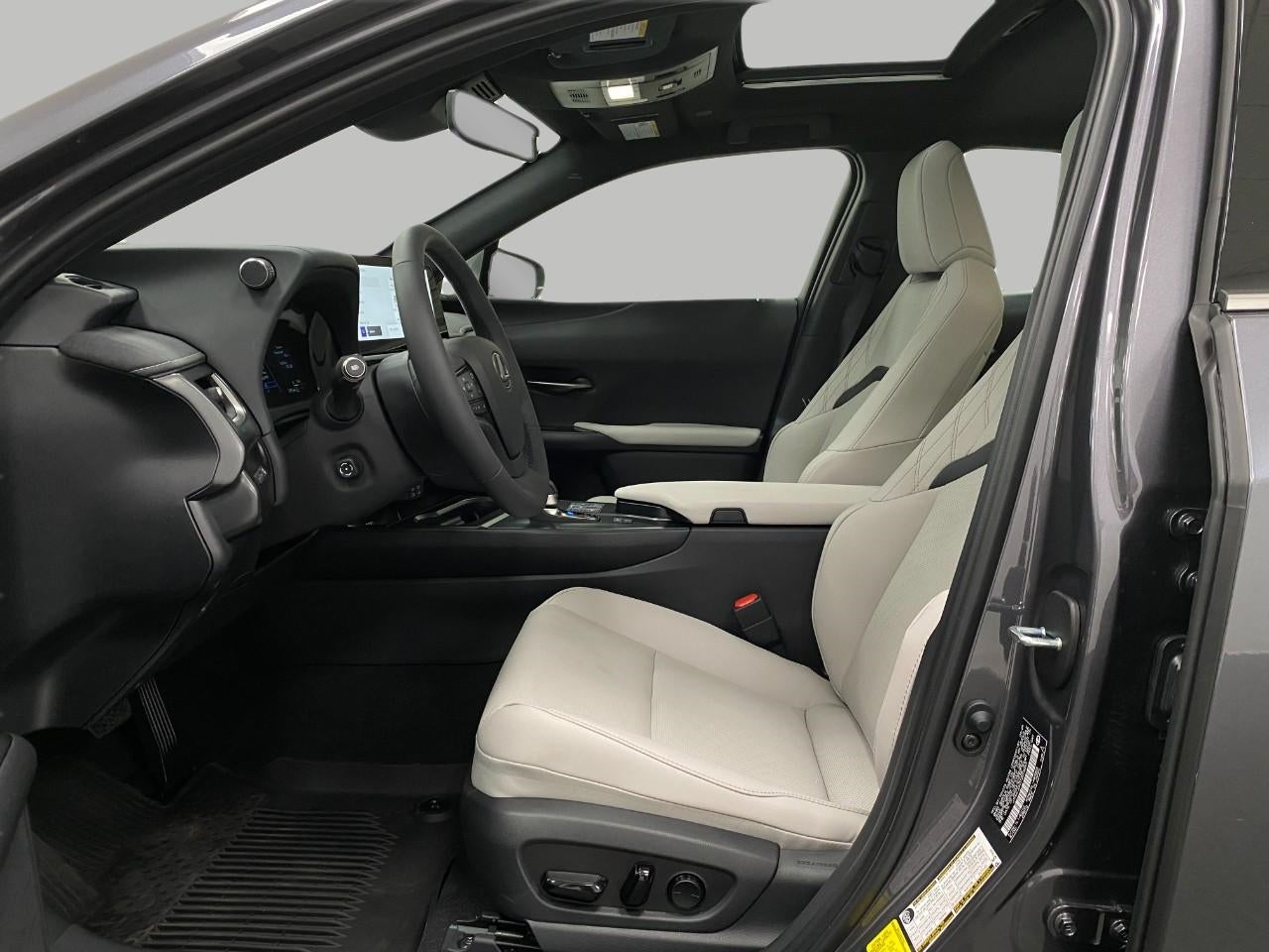 2026 Lexus UX HYBRID UX 300h PREMIUM AWD