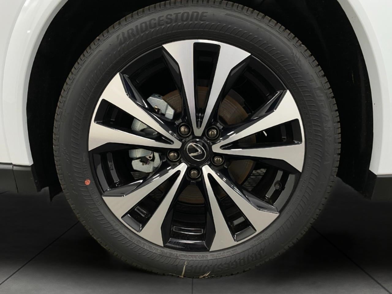 2026 Lexus UX HYBRID UX 300h F SPORT DESIGN AWD