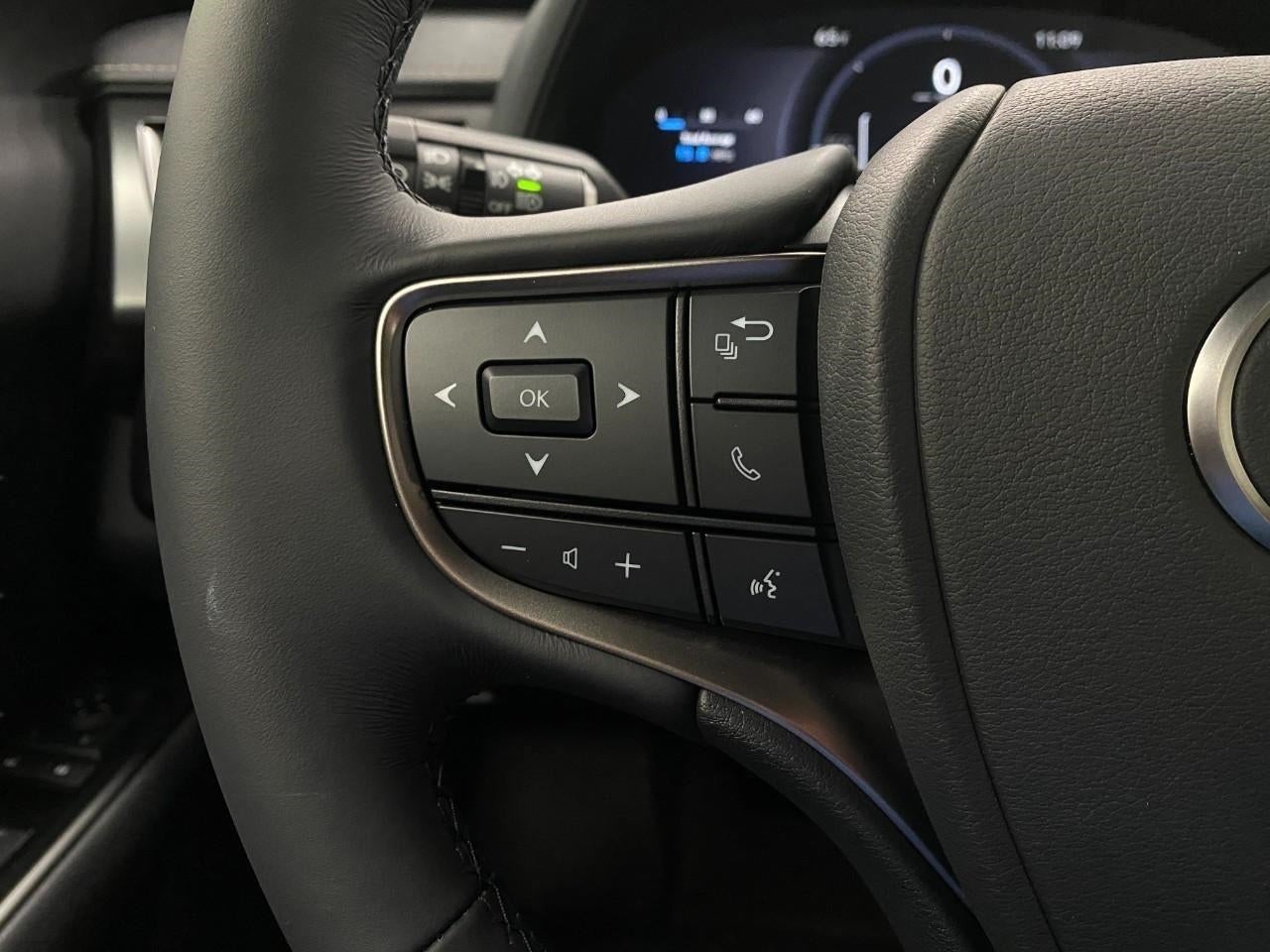 2026 Lexus UX HYBRID UX 300h F SPORT DESIGN AWD