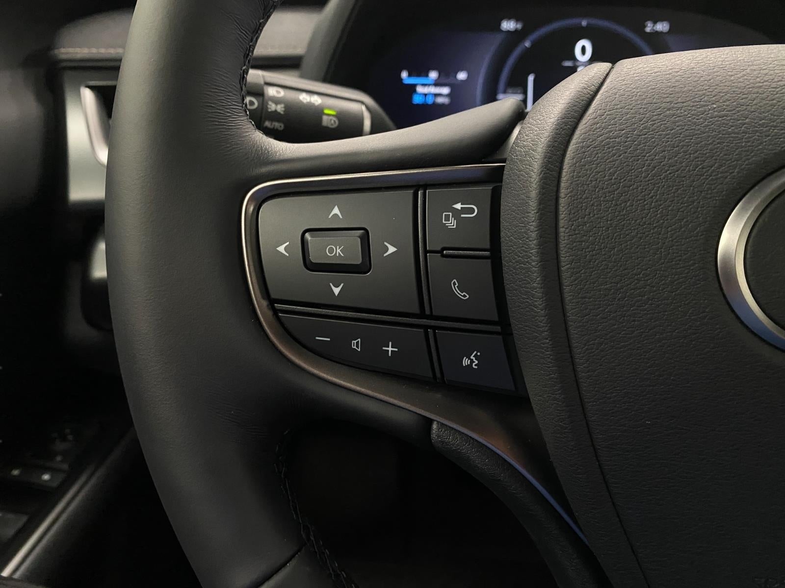 2026 Lexus UX HYBRID UX 300h PREMIUM AWD