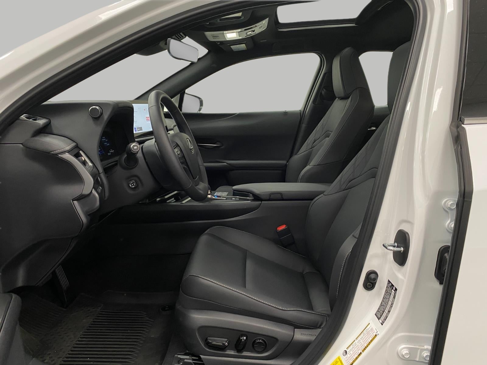 2026 Lexus UX HYBRID UX 300h PREMIUM AWD