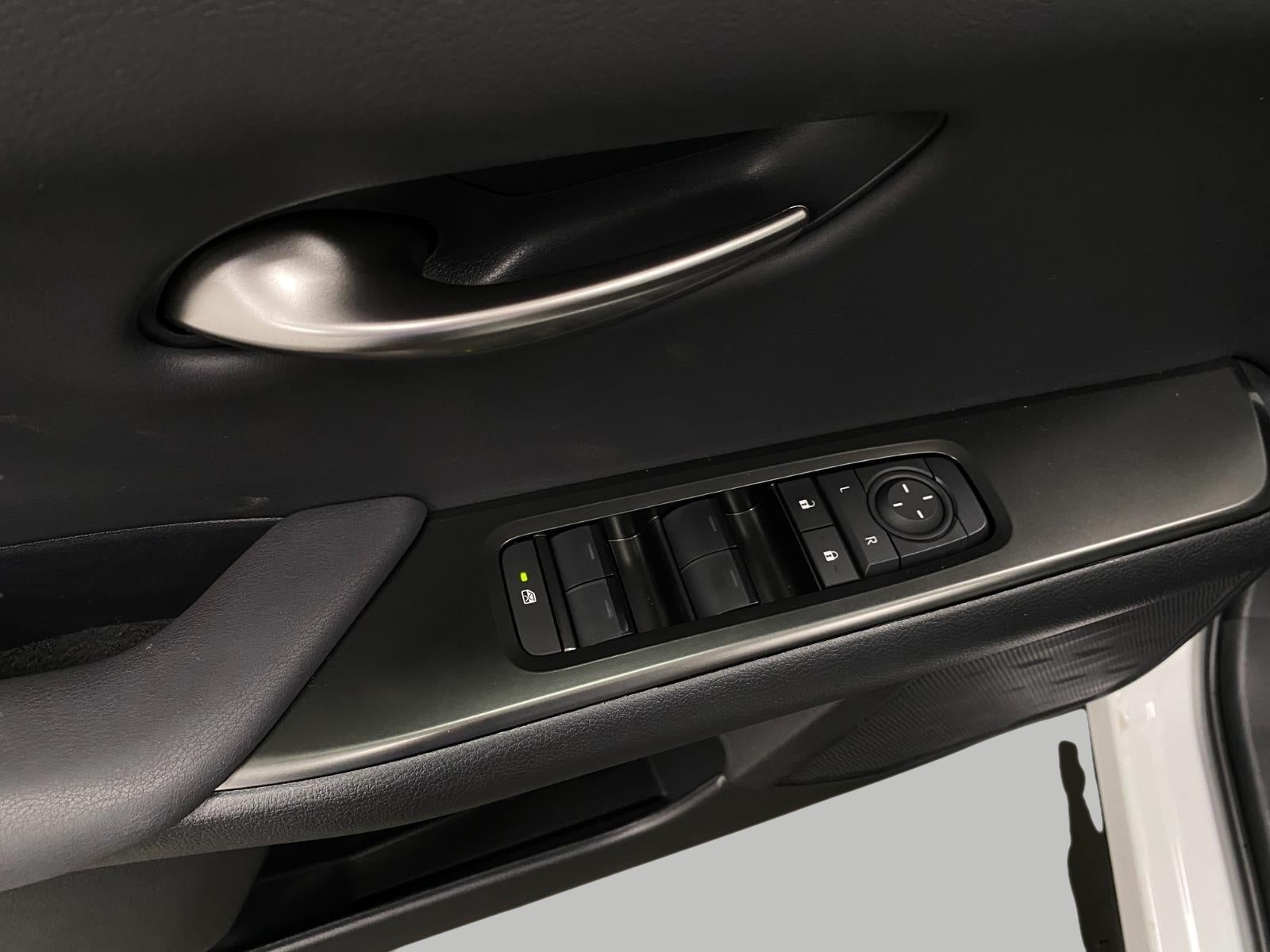 2026 Lexus UX HYBRID UX 300h PREMIUM AWD