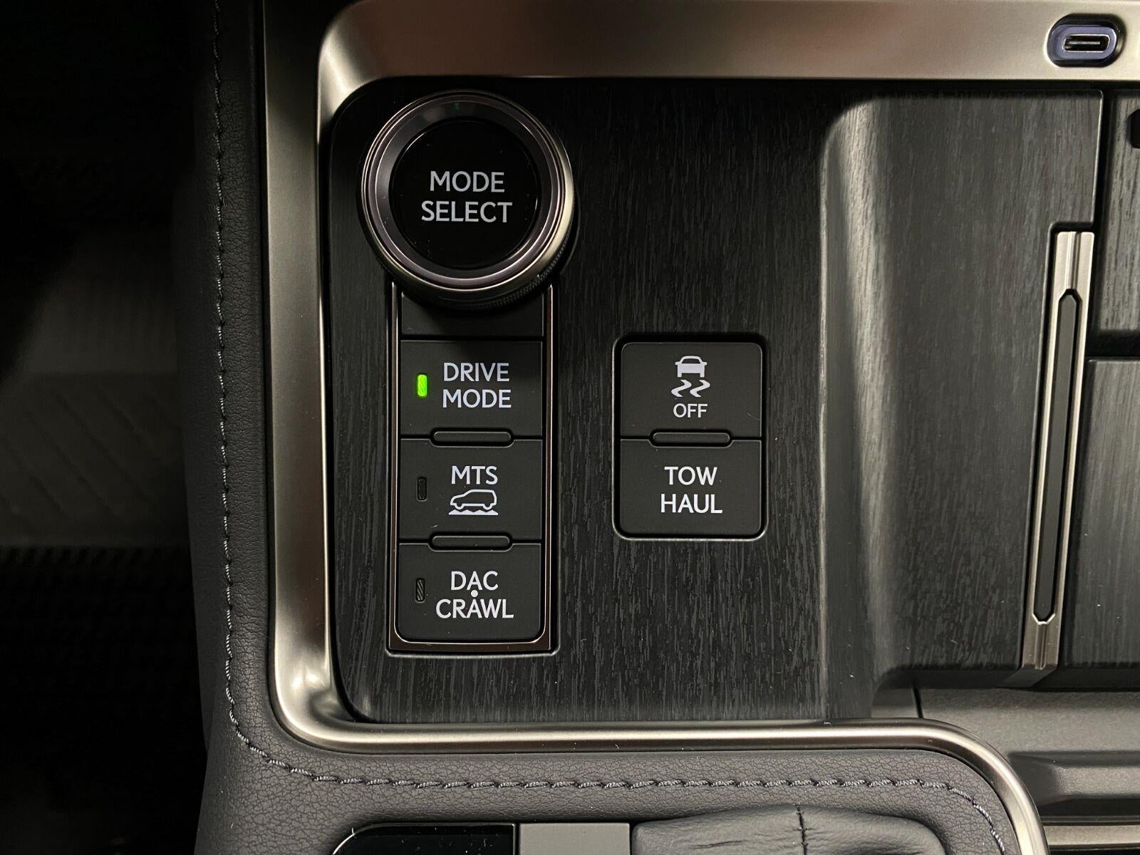 2026 Lexus GX 550 OVERTRAIL+
