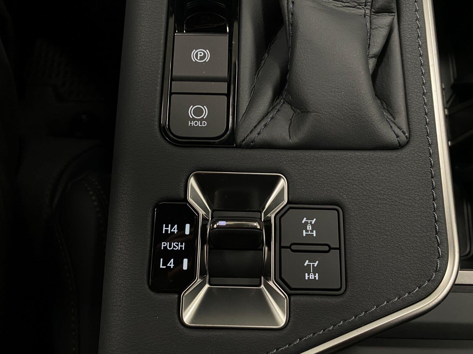 2026 Lexus GX 550 OVERTRAIL+